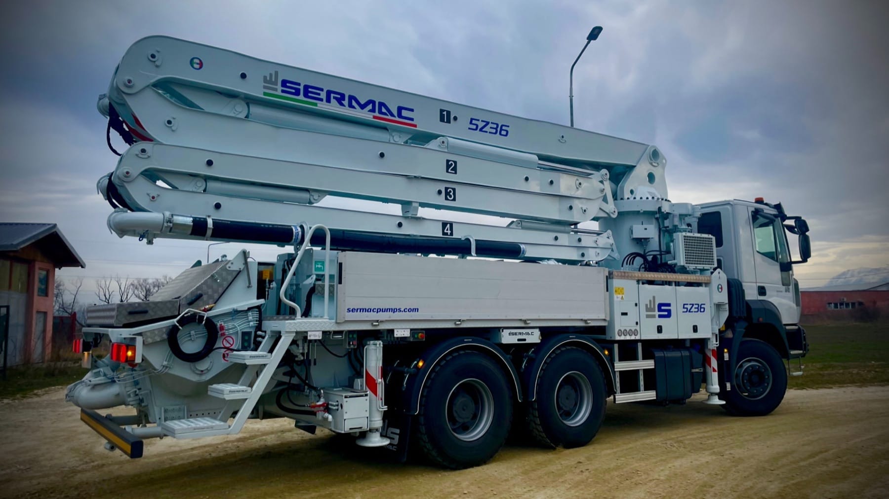 Pompă de beton SERMAC